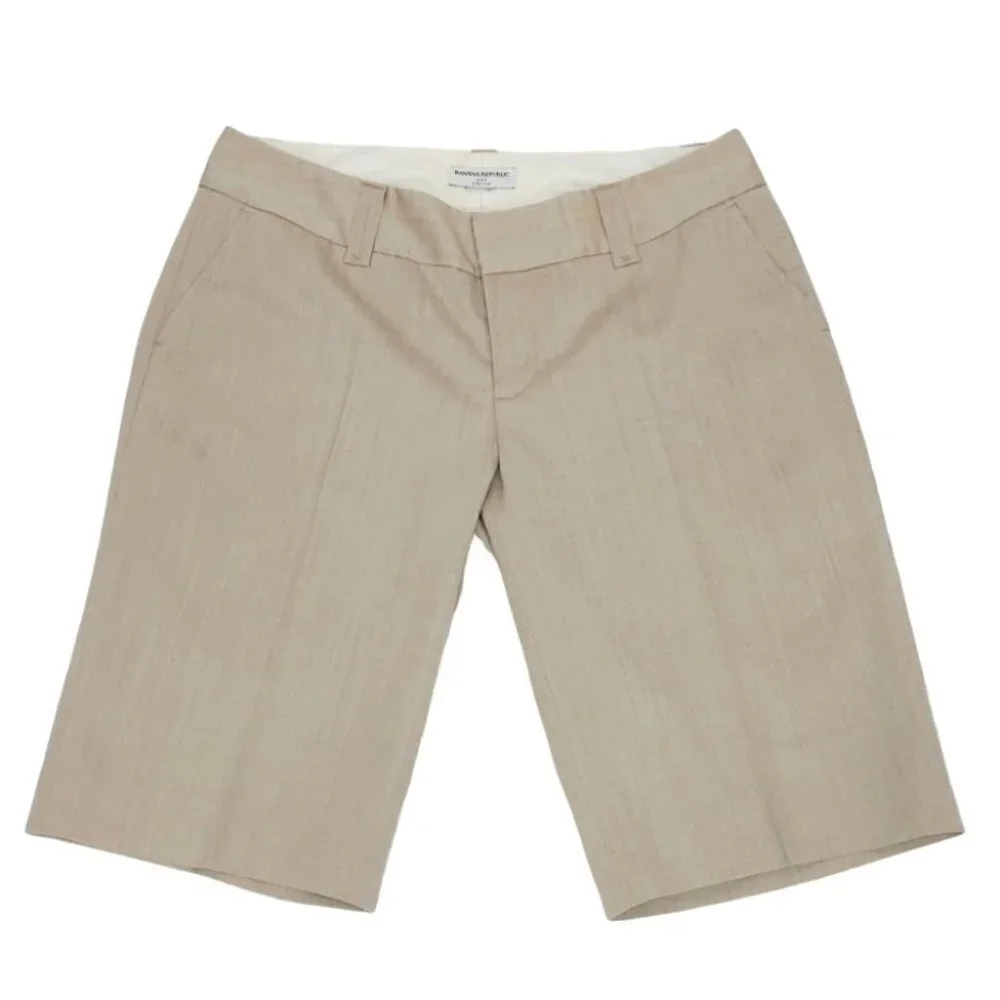 BANANA REPUBLIC beige regular waist bermudas - Picture 2 of 13